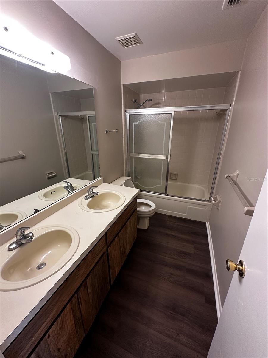 Image 12 of 19 For 321 Redwing Way
