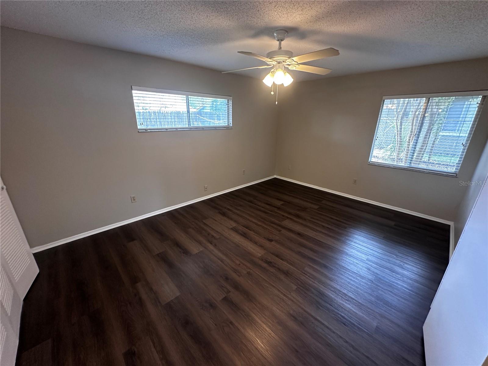Image 9 of 19 For 321 Redwing Way