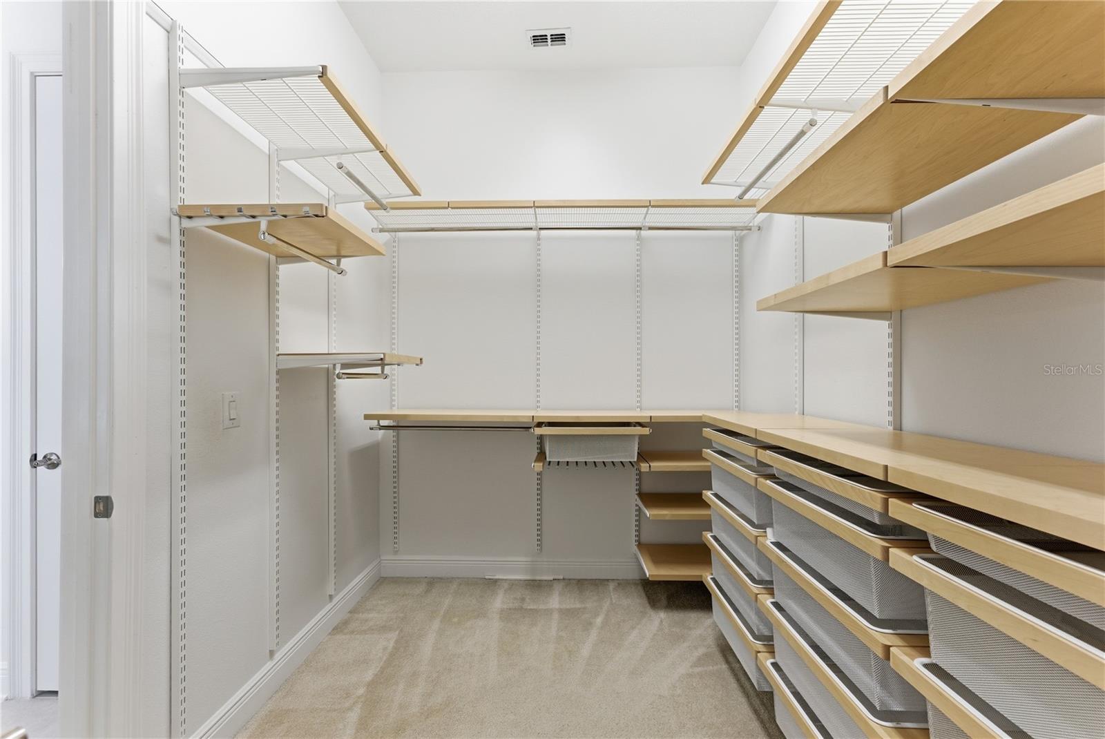 Listing photo id 20 for 1514 Arden Oaks Drive