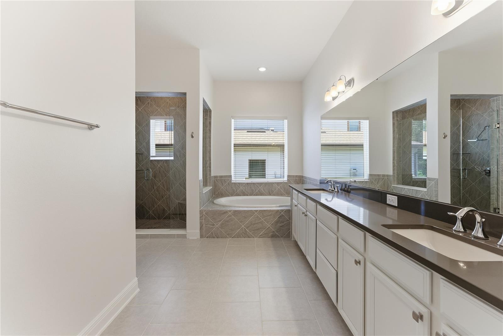 Listing photo id 21 for 1514 Arden Oaks Drive