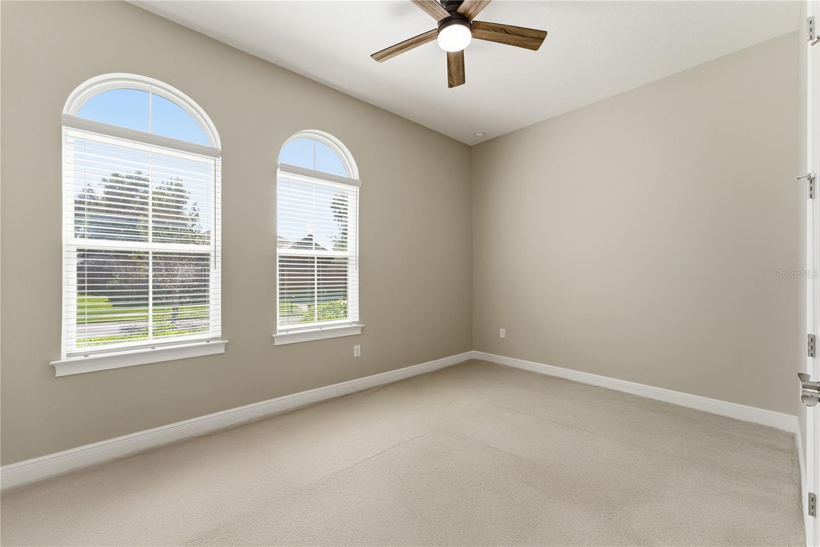 Listing photo id 23 for 1514 Arden Oaks Drive