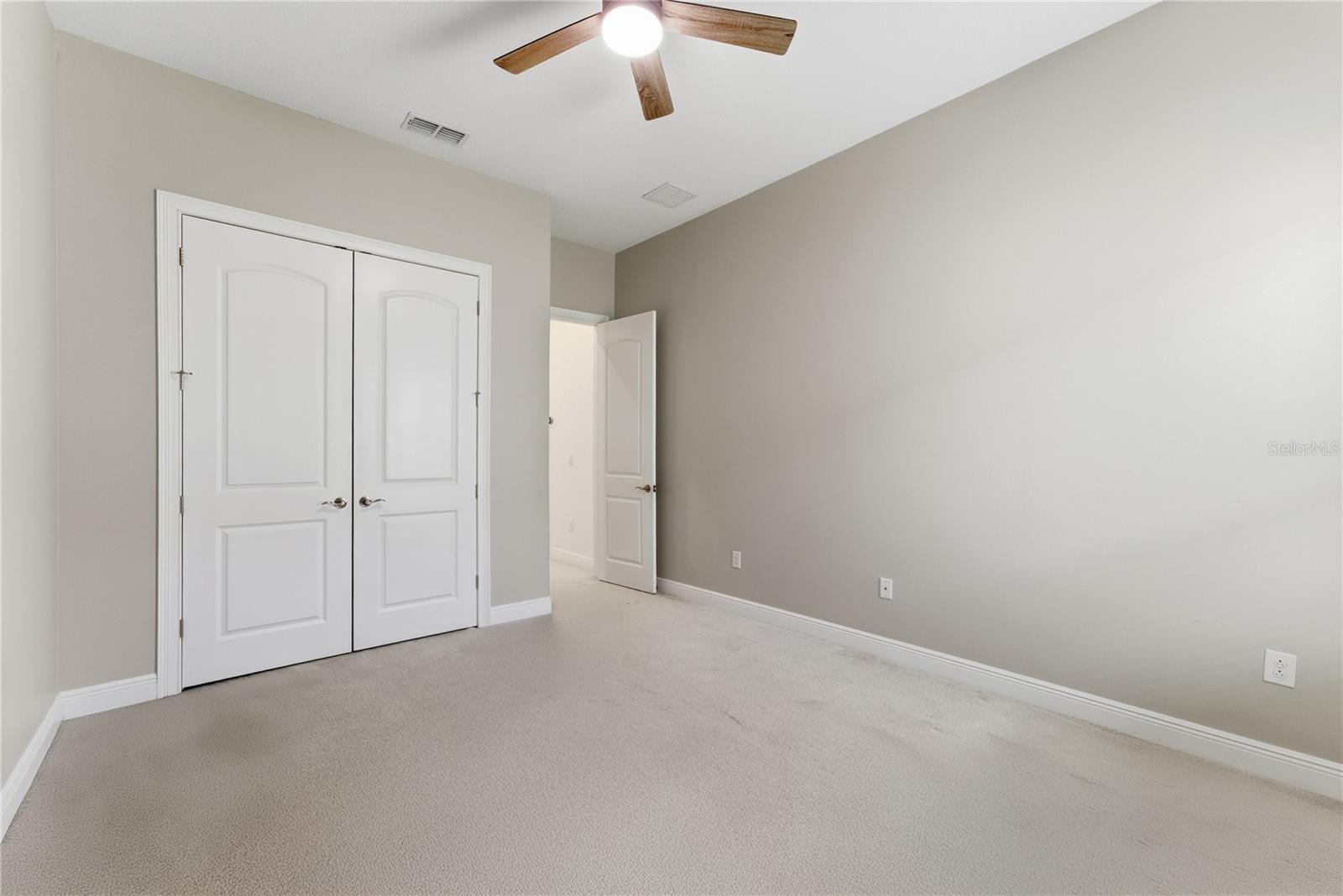 Listing photo id 30 for 1514 Arden Oaks Drive