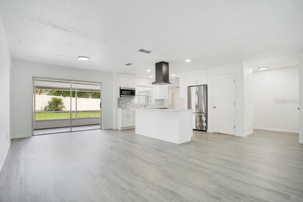 Image 6 of 26 For 50 Avalon Court