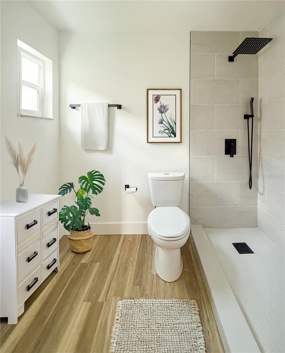 Image 10 of 18 For 10607 Whitman Cir
