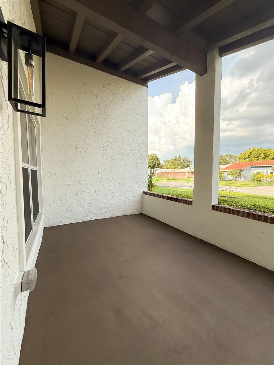 Image 15 of 18 For 10607 Whitman Cir