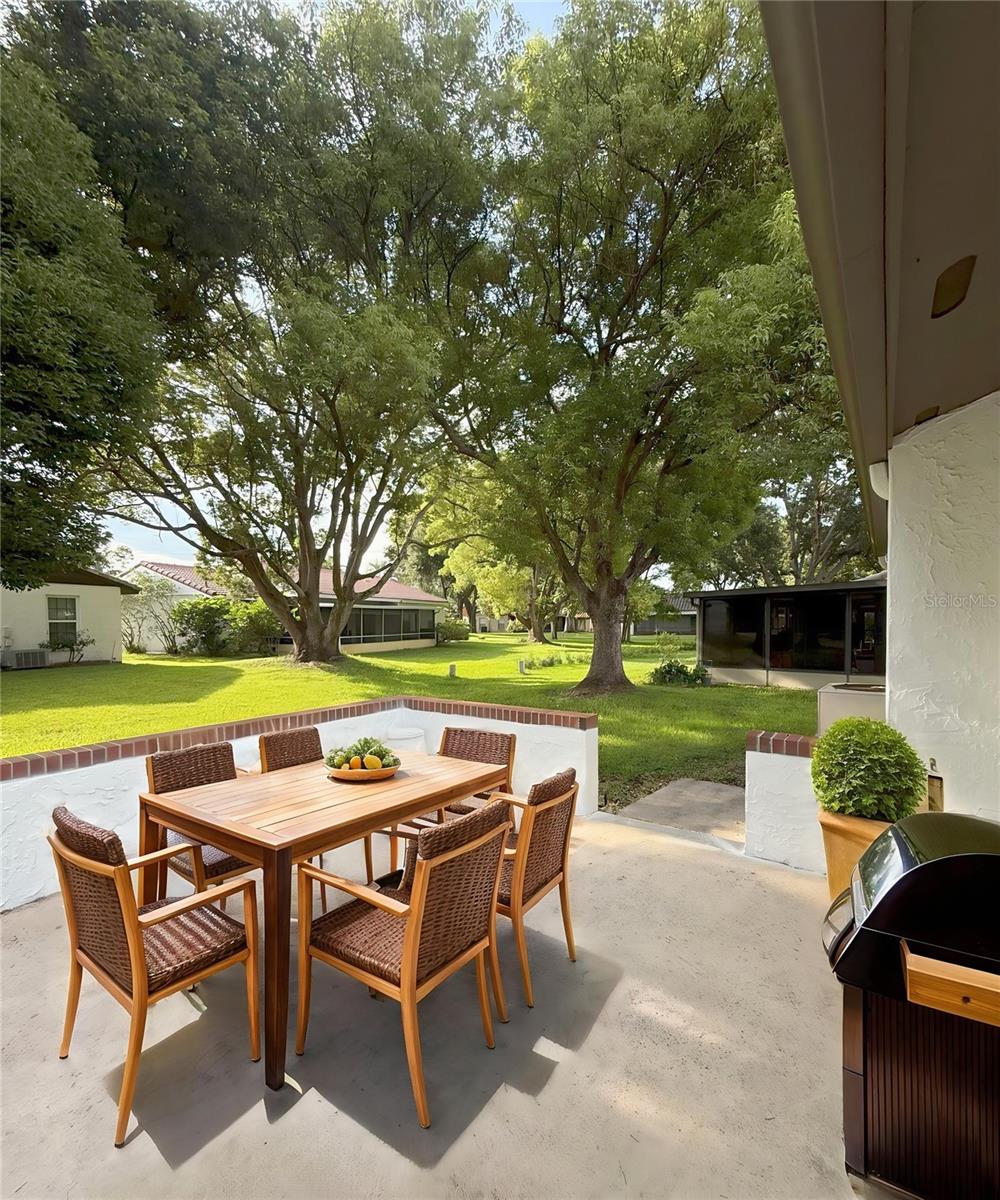 Image 16 of 18 For 10607 Whitman Cir