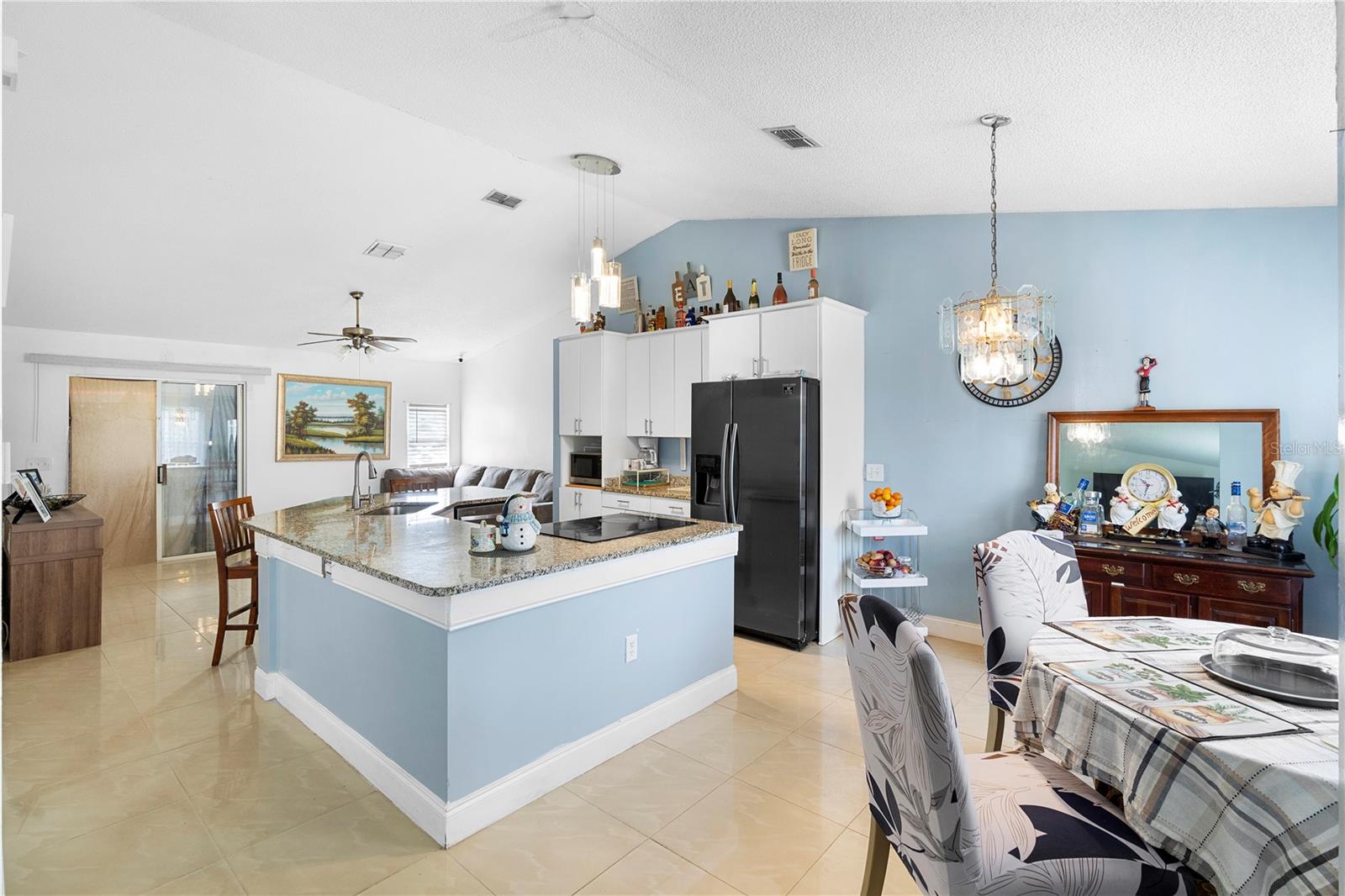 Image 10 of 18 For 1429 Providence Boulevard
