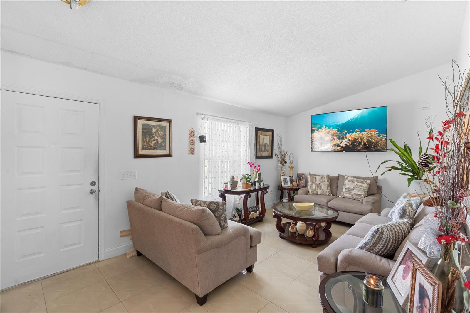 Image 7 of 18 For 1429 Providence Boulevard