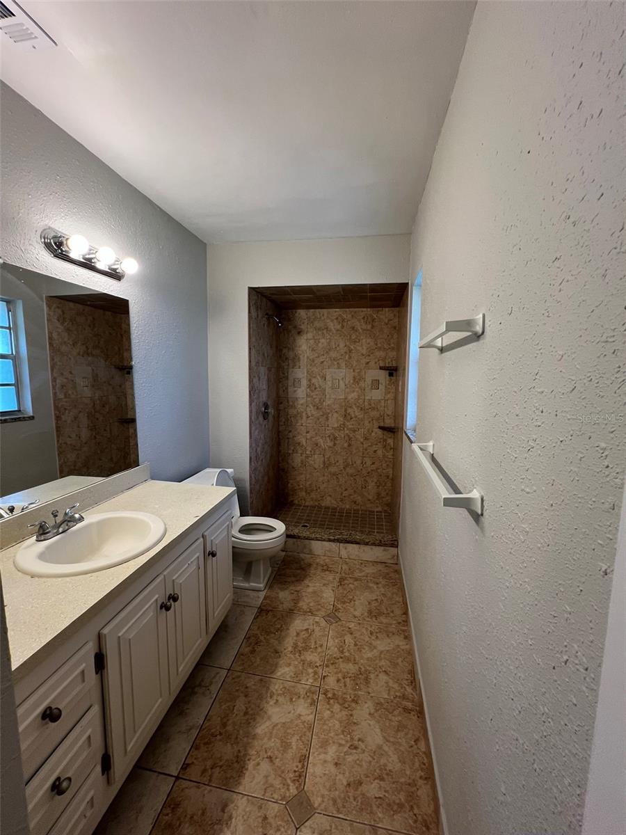 Image 15 of 15 For 146 Alderwood Street