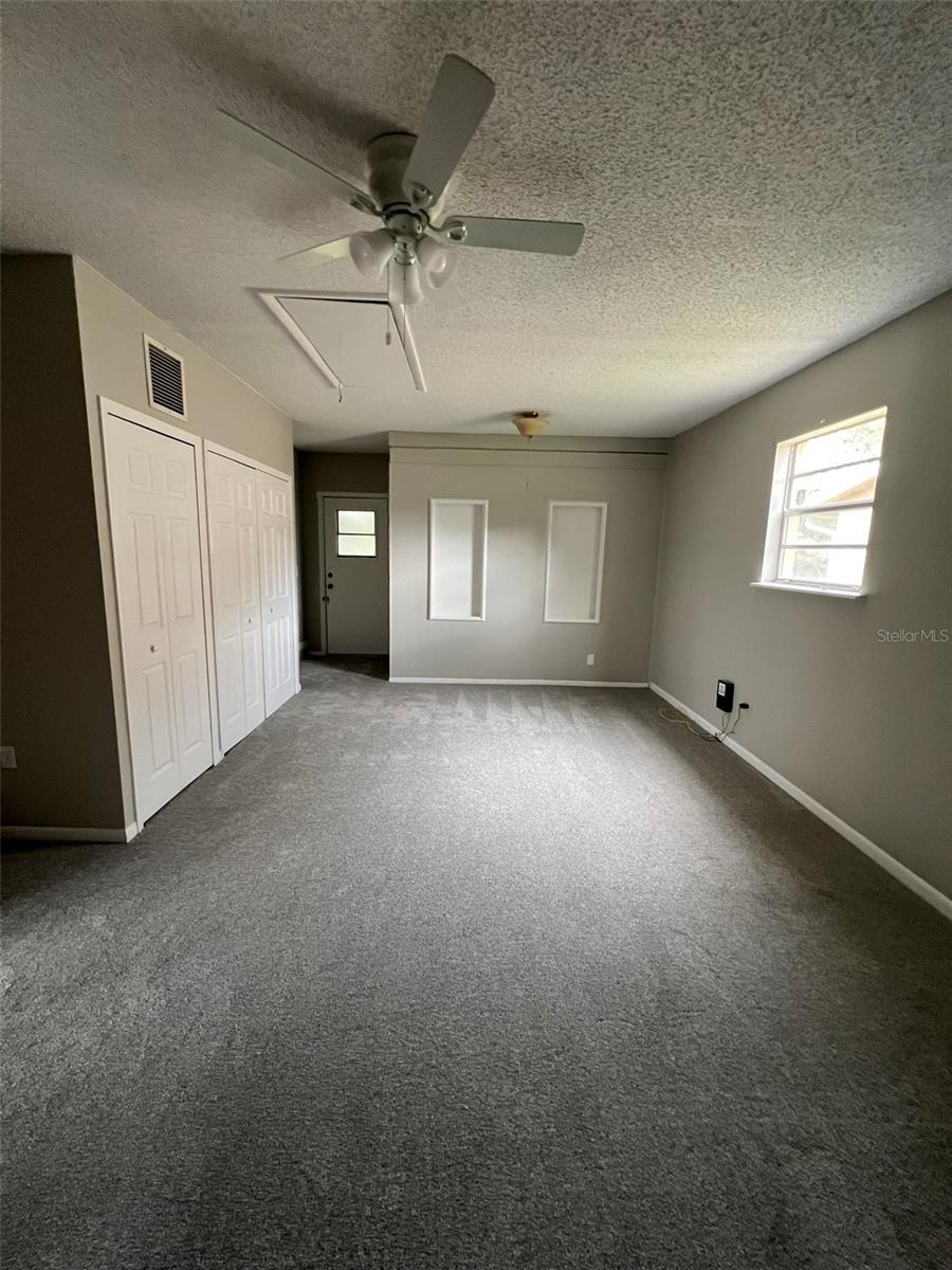 Image 4 of 15 For 146 Alderwood Street