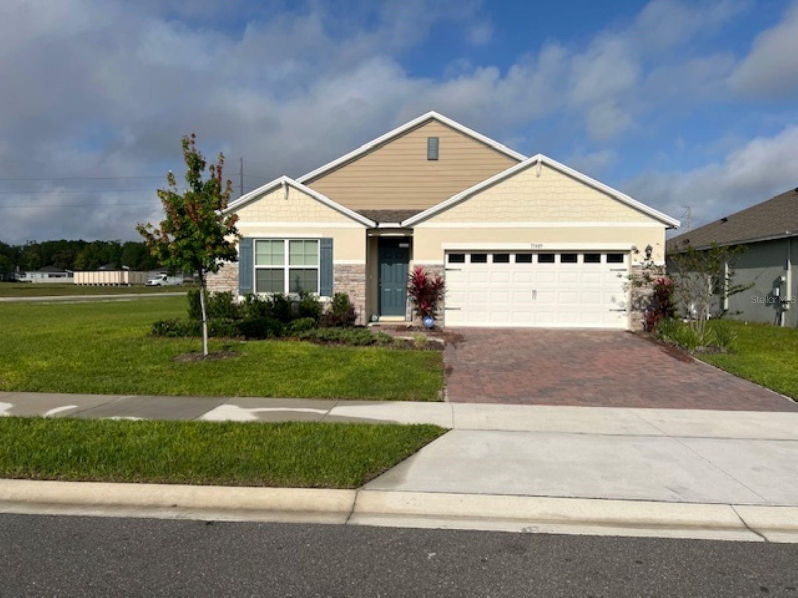Image 2 of 21 For 33409 Country House Drive