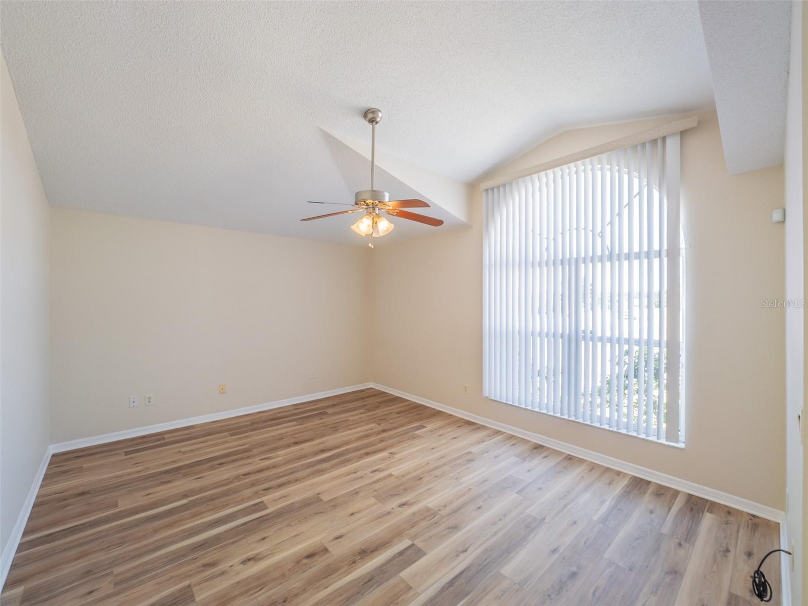 Image 16 of 34 For 4405 Hazelton Court