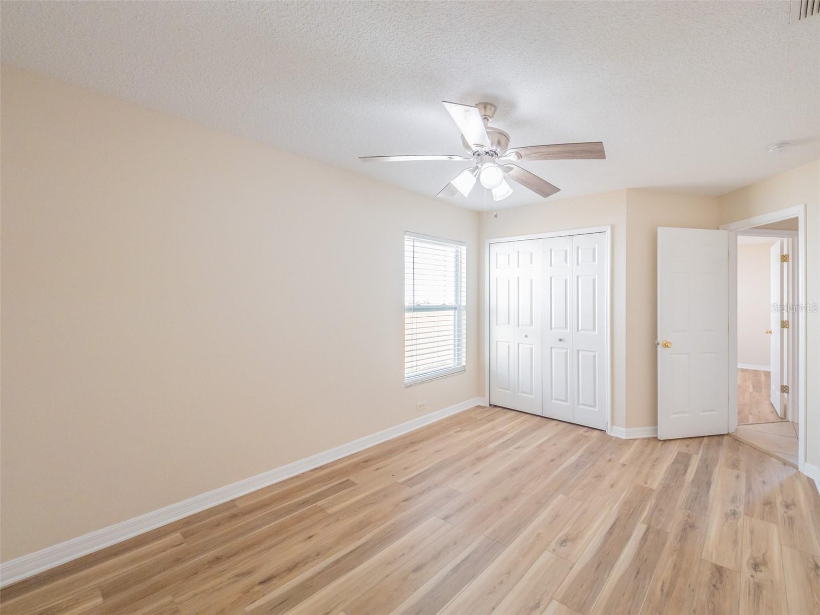 Image 25 of 34 For 4405 Hazelton Court