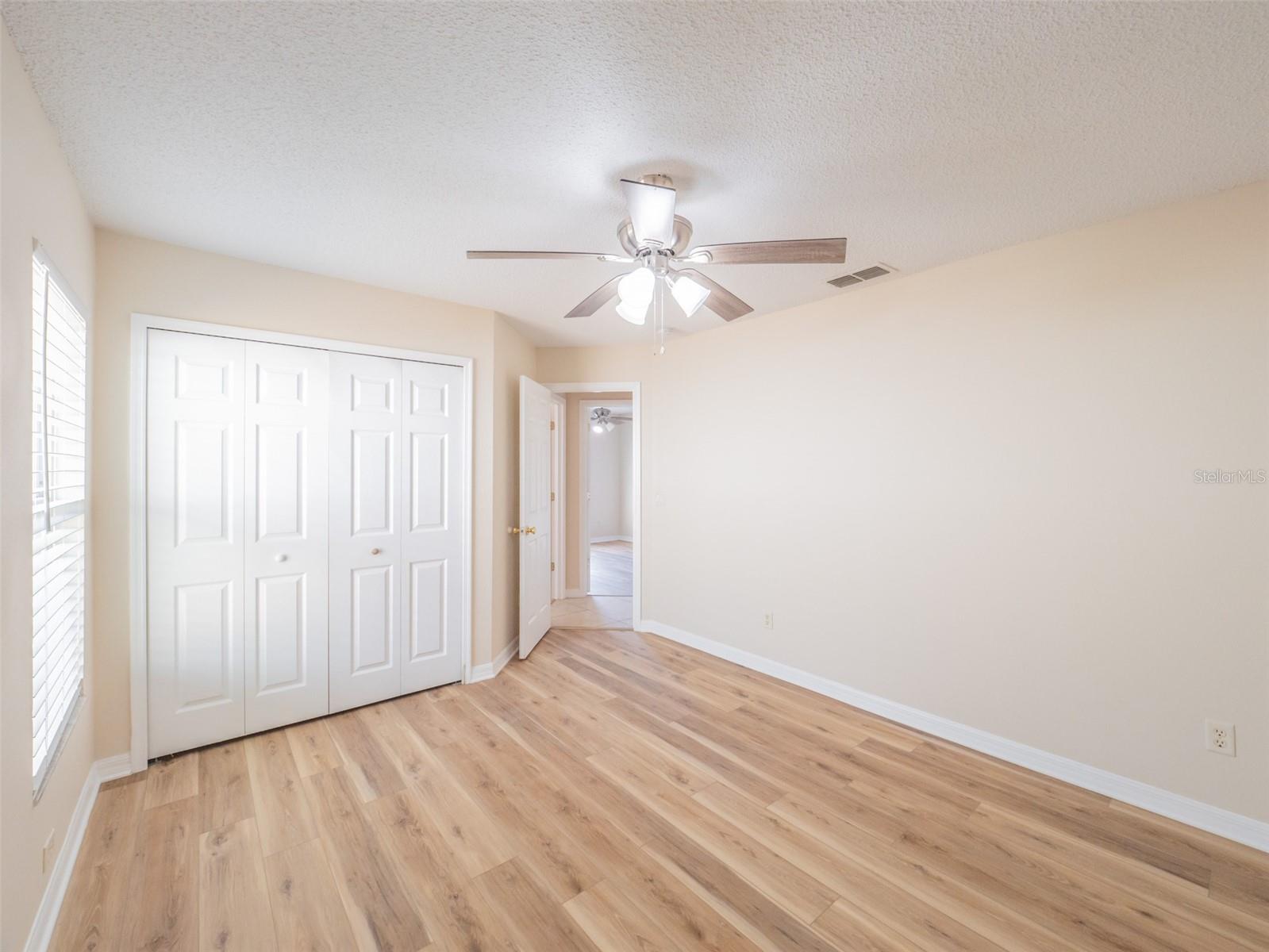 Image 26 of 34 For 4405 Hazelton Court