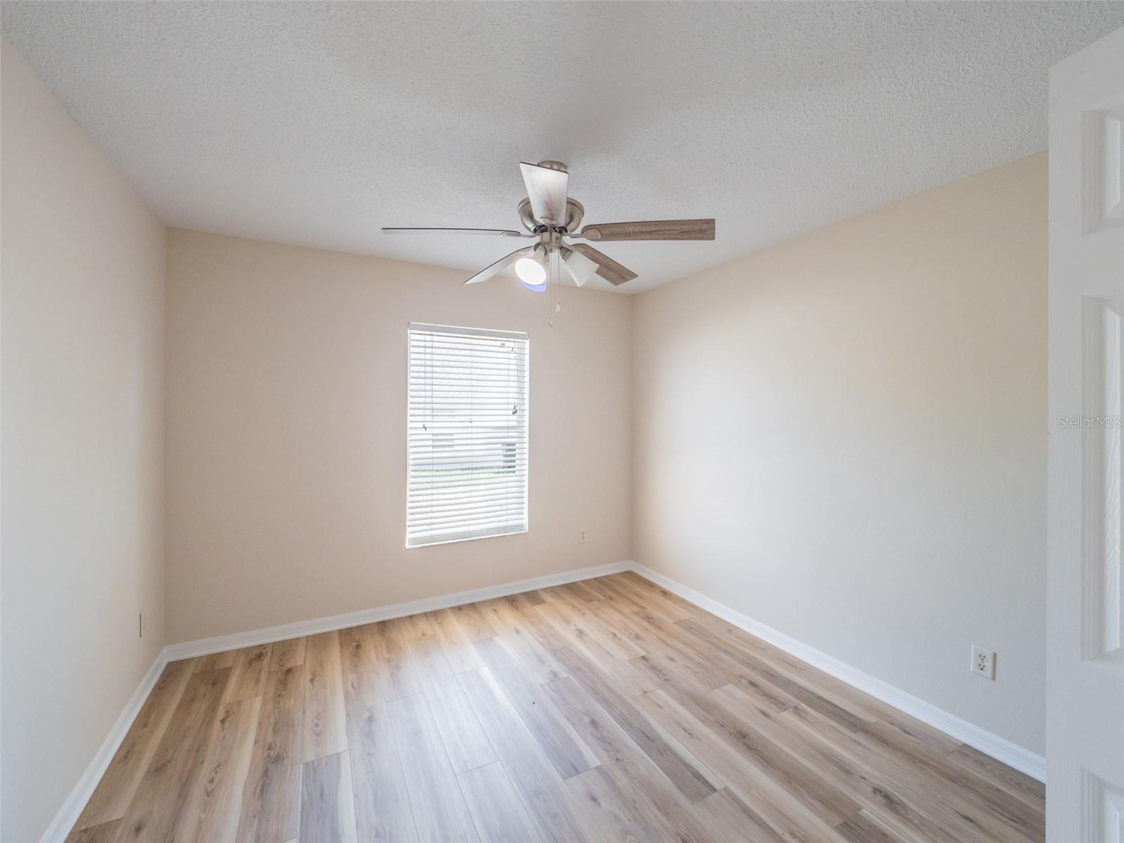 Image 32 of 34 For 4405 Hazelton Court