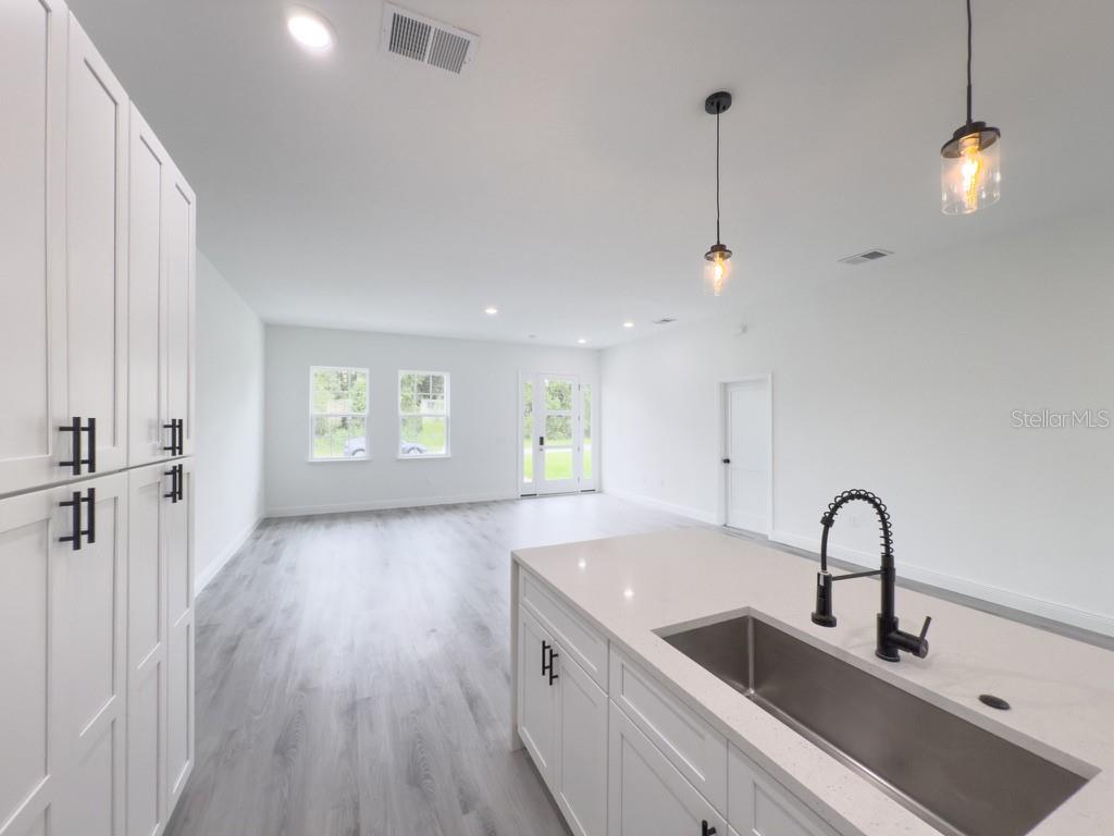Image 15 of 50 For 13393 43rd Ave Rd