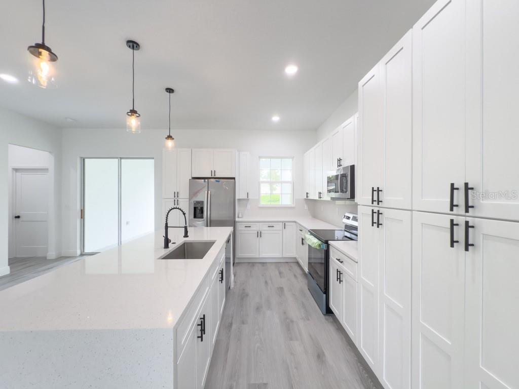 Image 21 of 50 For 13393 43rd Ave Rd