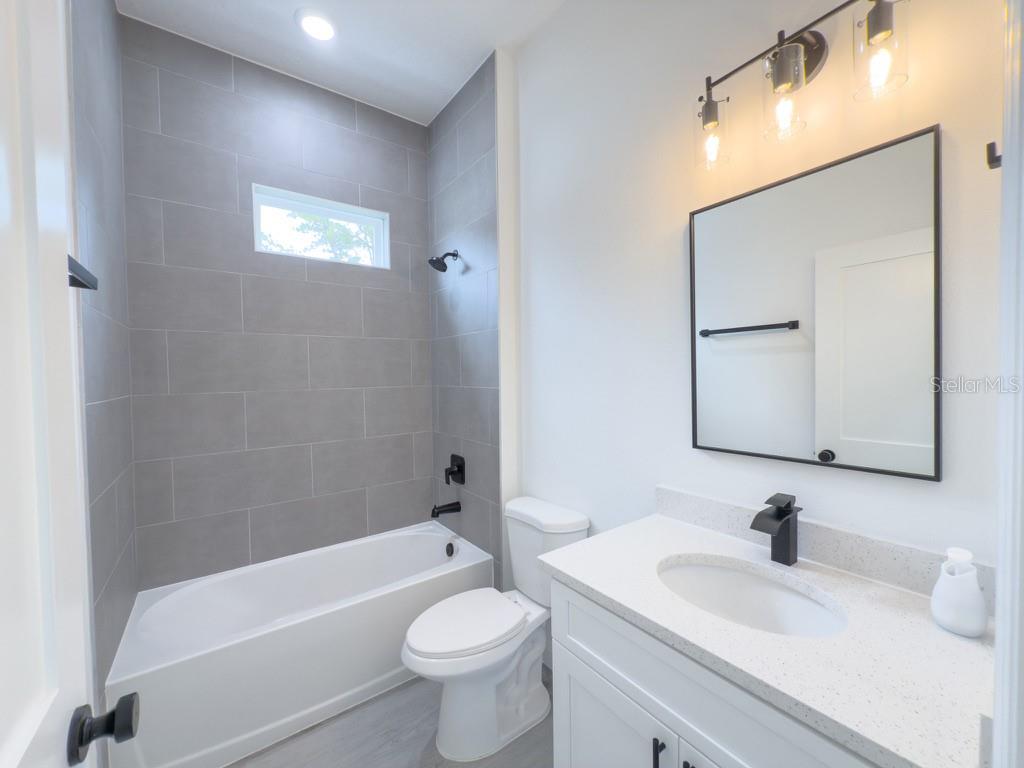 Image 36 of 50 For 13393 43rd Ave Rd