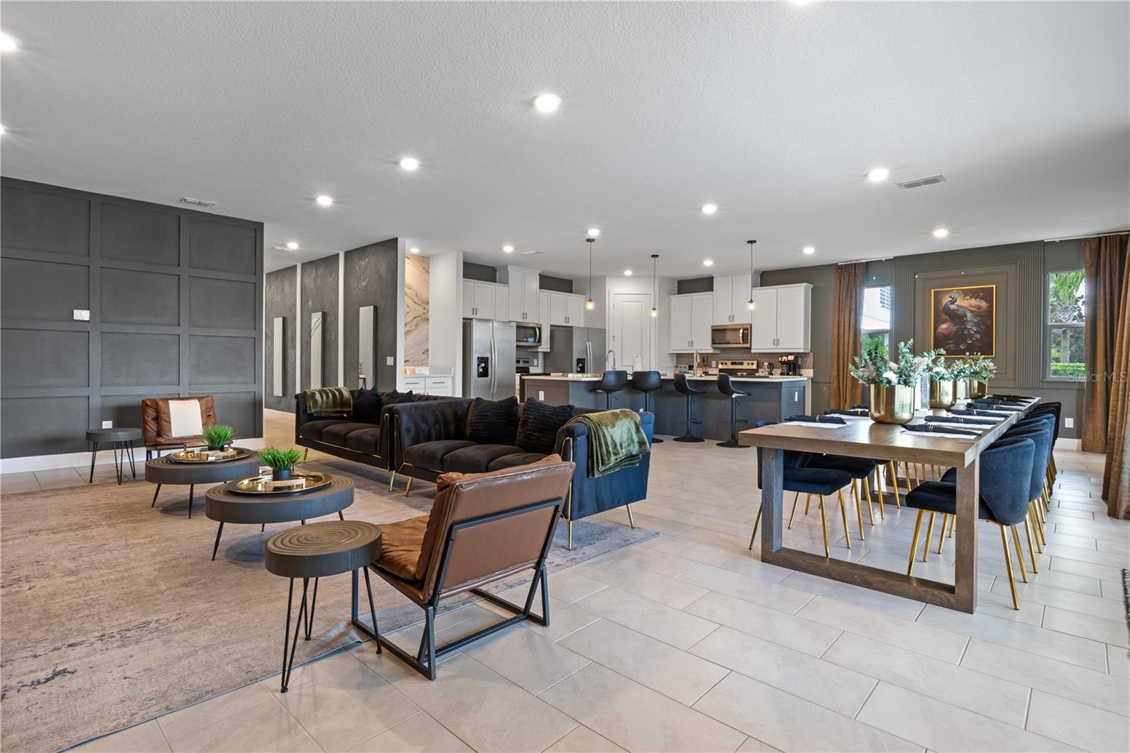 Image 10 of 65 For 977 Desert Mountain Court