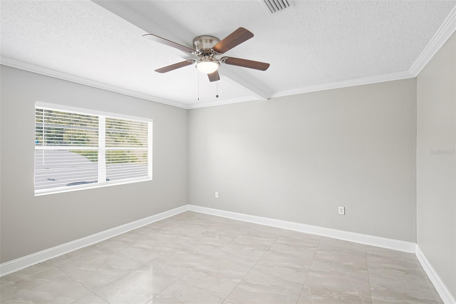 Image 20 of 33 For 3713 37th Street N