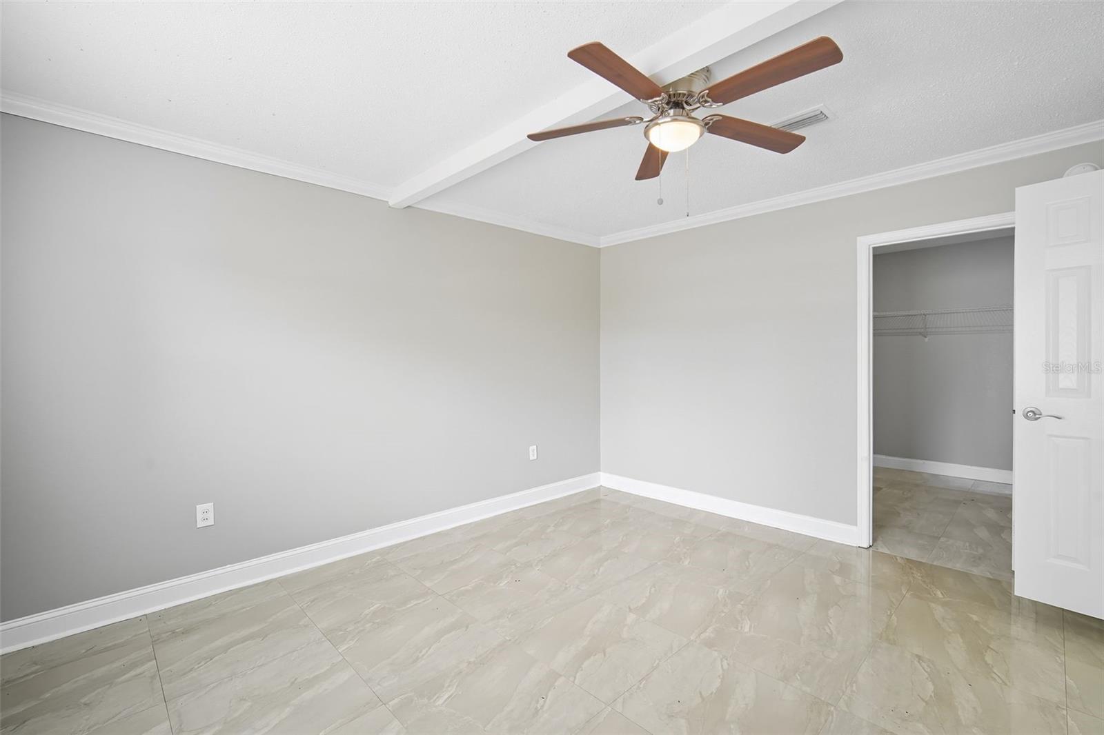Image 21 of 33 For 3713 37th Street N