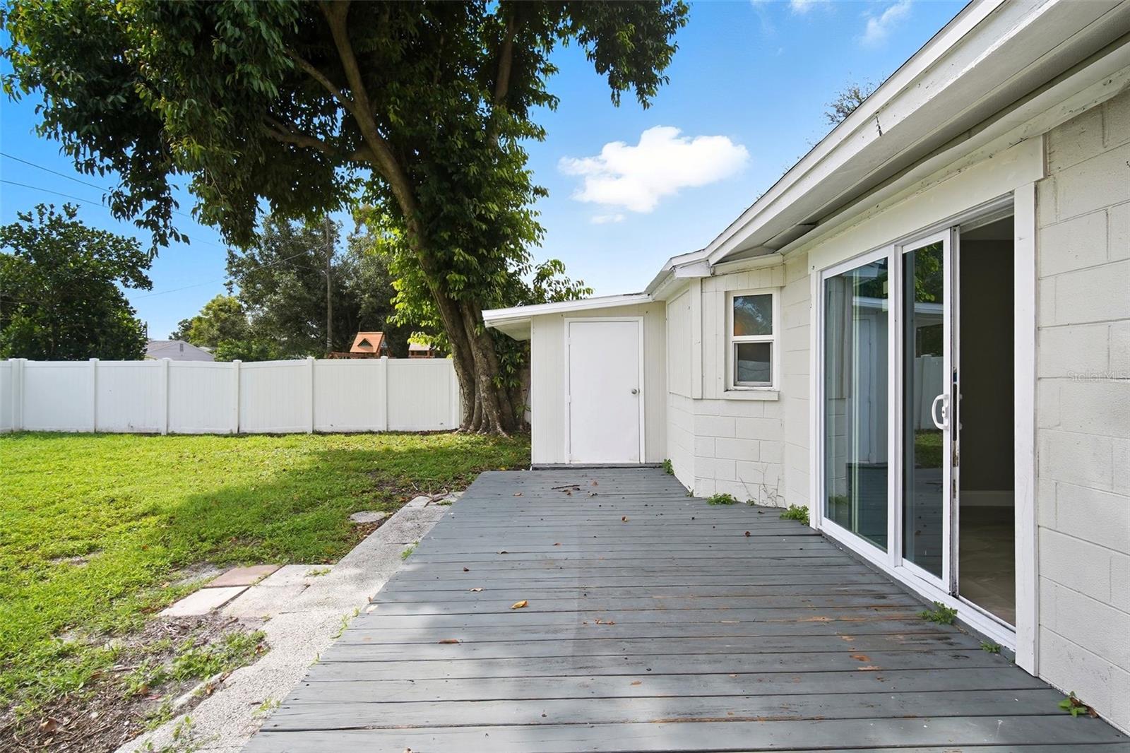 Image 28 of 33 For 3713 37th Street N