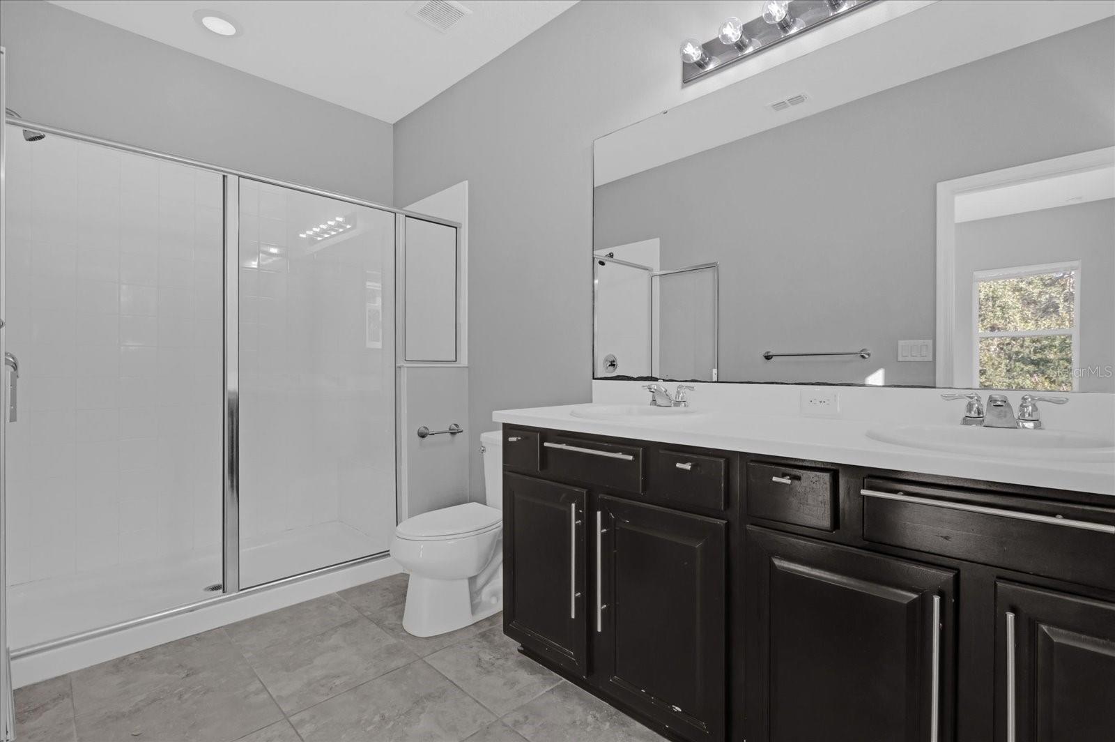 Image 20 of 32 For 11267 Grander Drive