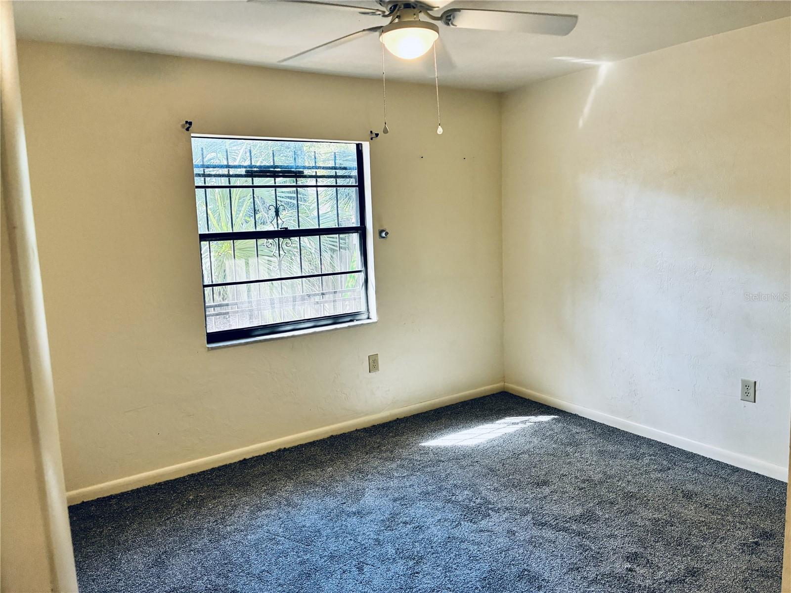 Image 7 of 11 For 1018 60th Terrace A