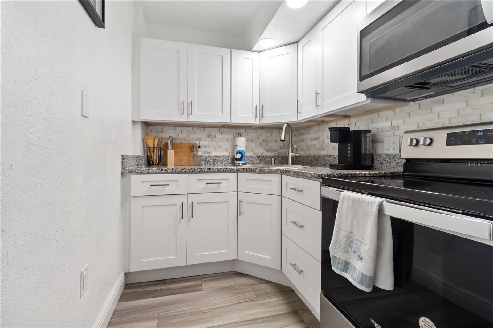 Image 10 of 27 For 2301 Atlantic Avenue 431
