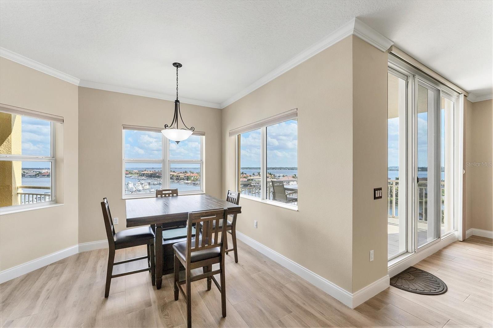 Image 11 of 43 For 606 Riviera Dunes Way  604