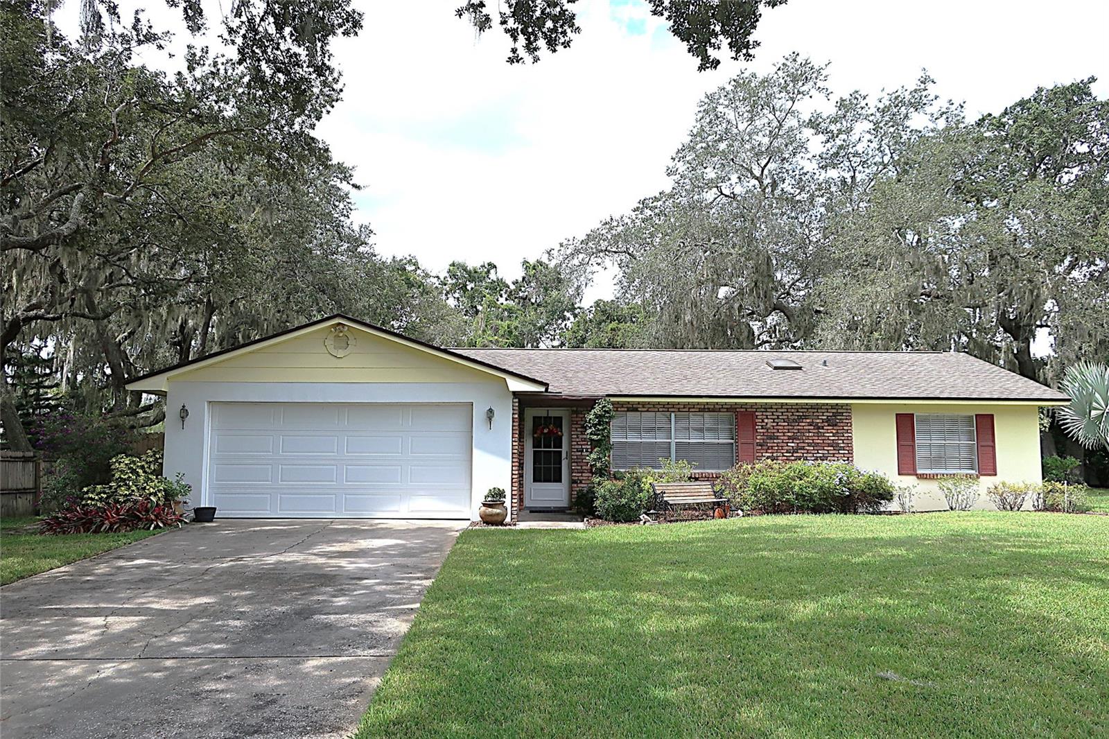 Details for 440 Laura Lane, MOUNT DORA, FL 32757