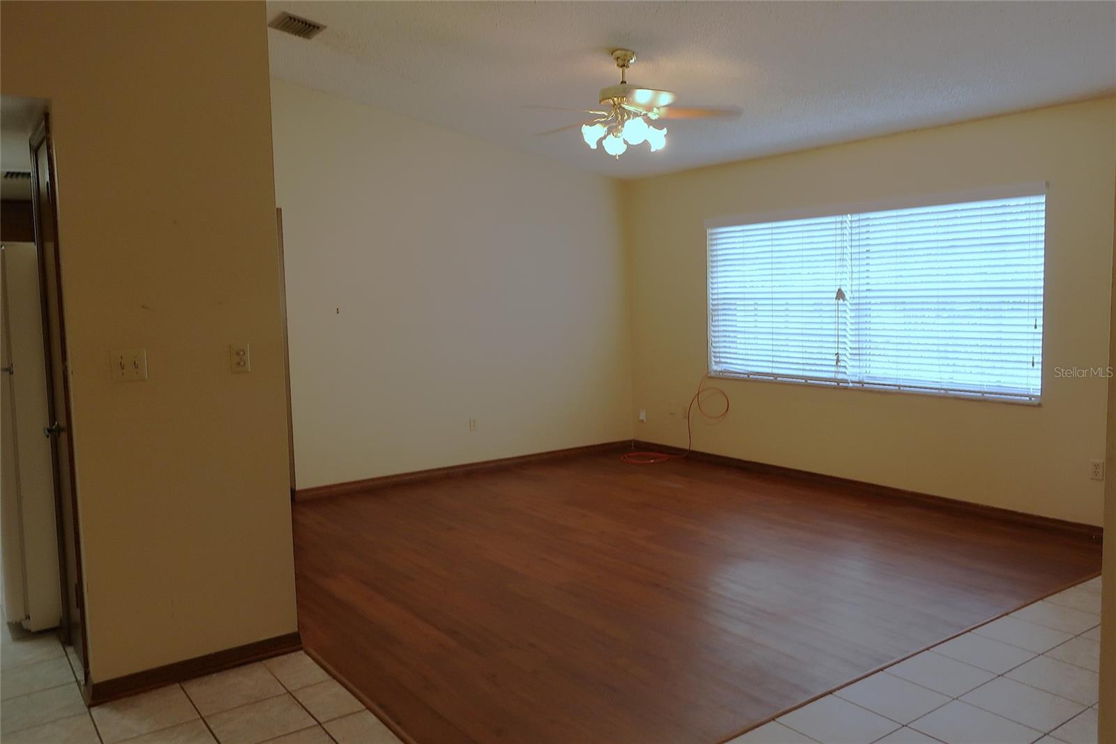 Image 8 of 40 For 440 Laura Lane