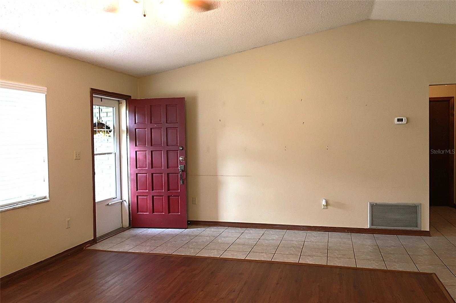 Image 9 of 40 For 440 Laura Lane