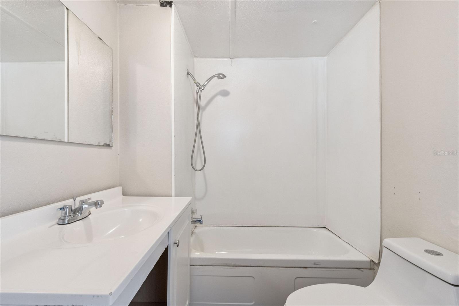 Image 12 of 13 For 2854 Lake Alfred Road 6