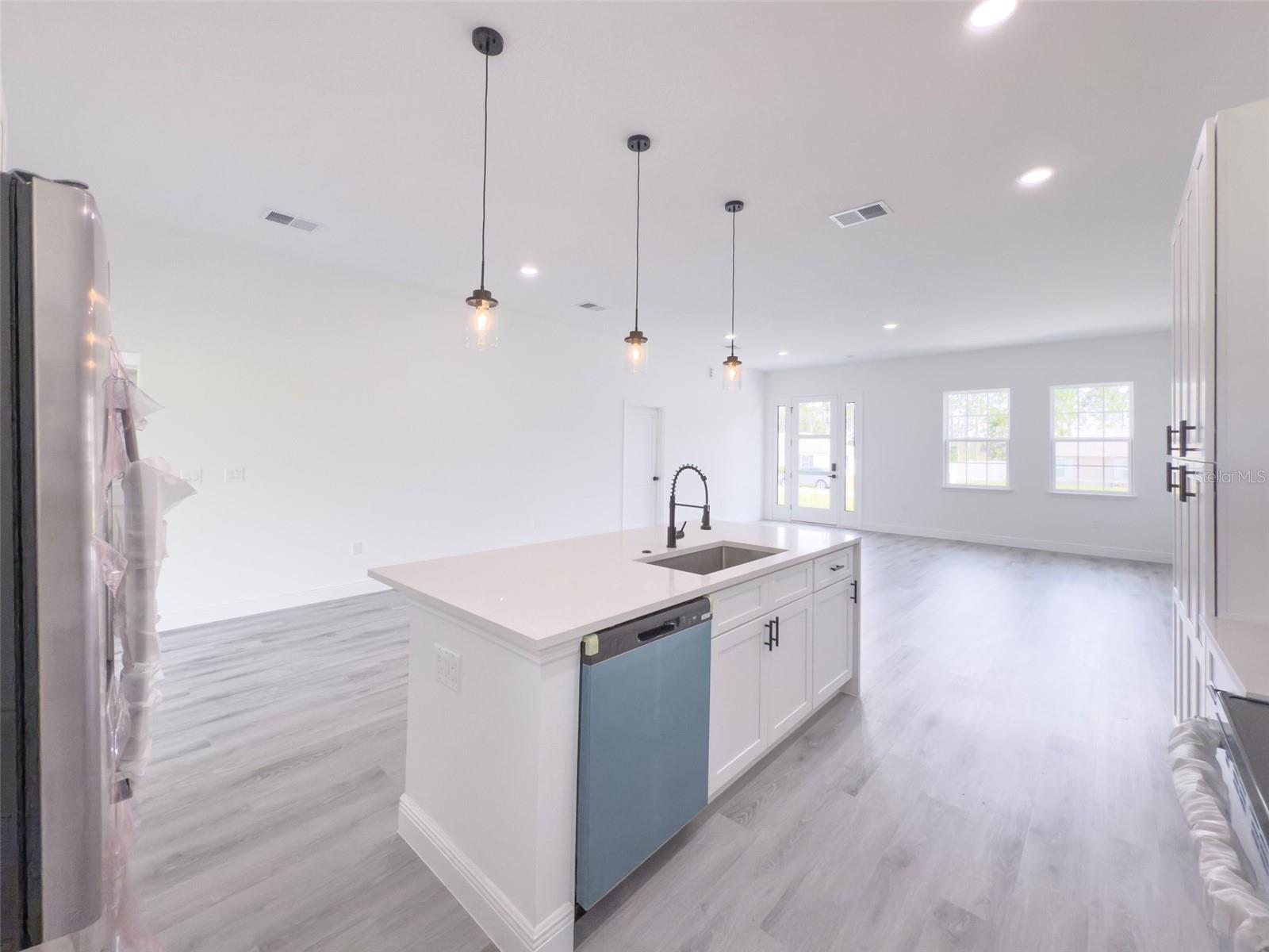 Image 11 of 47 For 15004 60th Ter