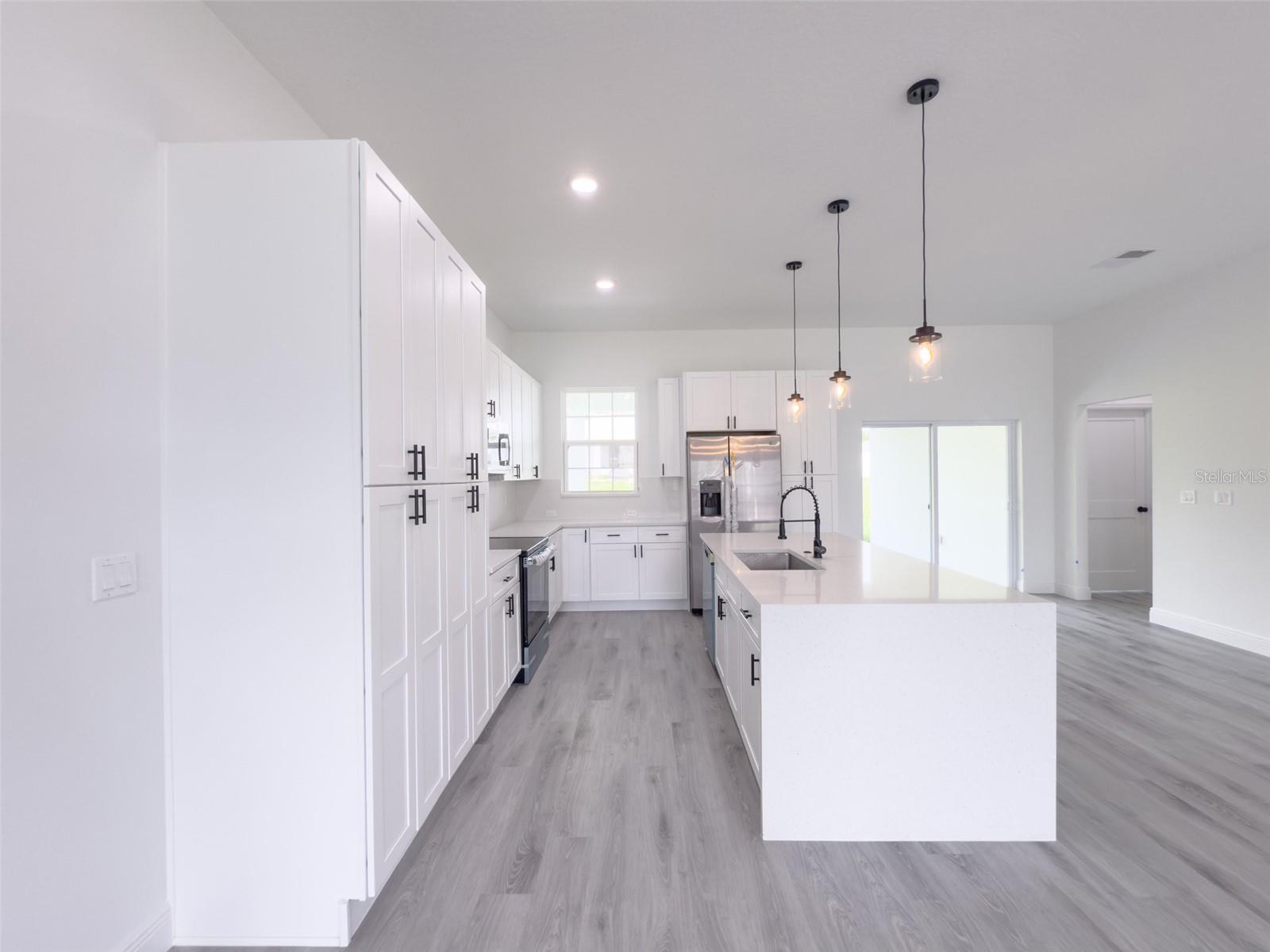 Image 12 of 47 For 15004 60th Ter