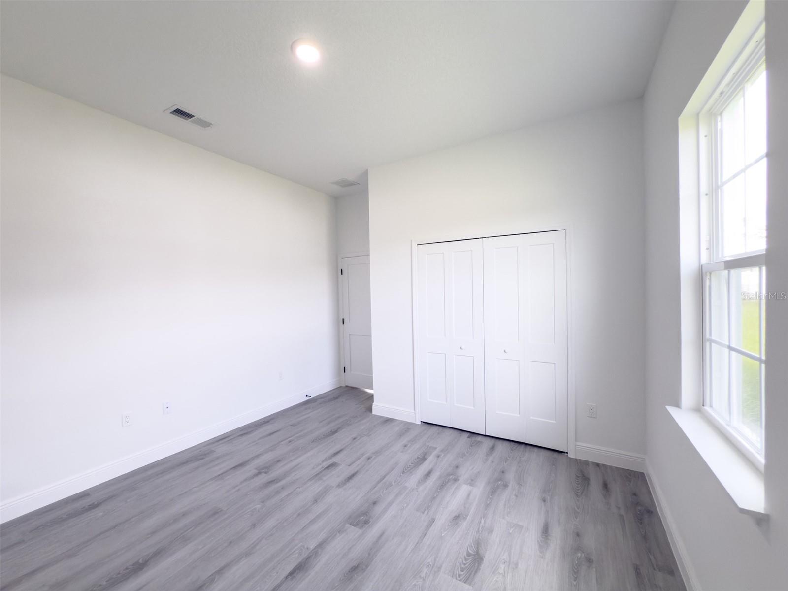 Image 25 of 47 For 15004 60th Ter