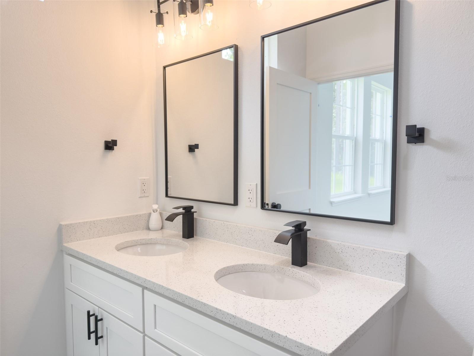 Image 40 of 47 For 15004 60th Ter