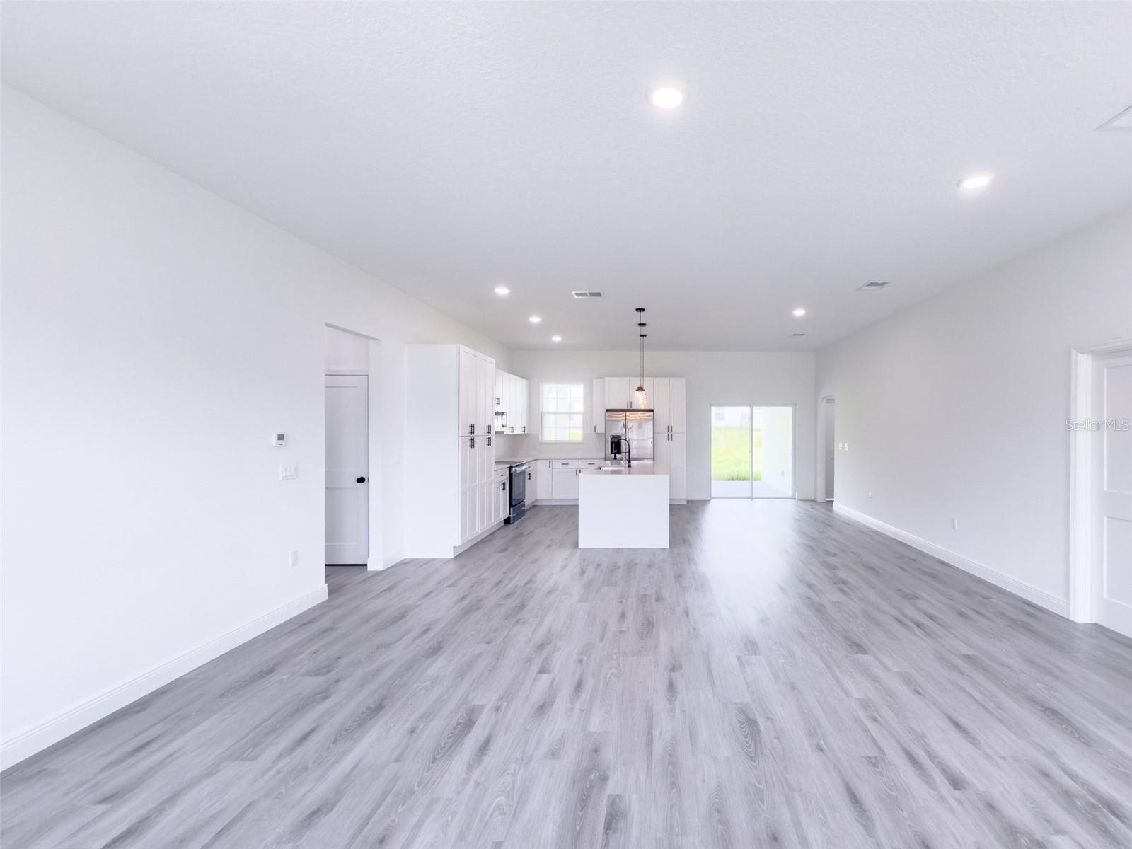 Image 8 of 47 For 15004 60th Ter