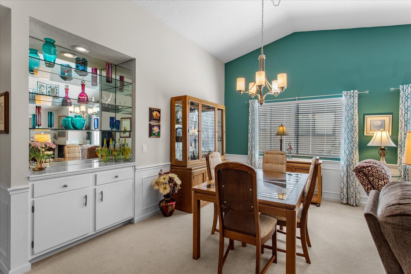 Image 13 of 47 For 424 Evesham Place