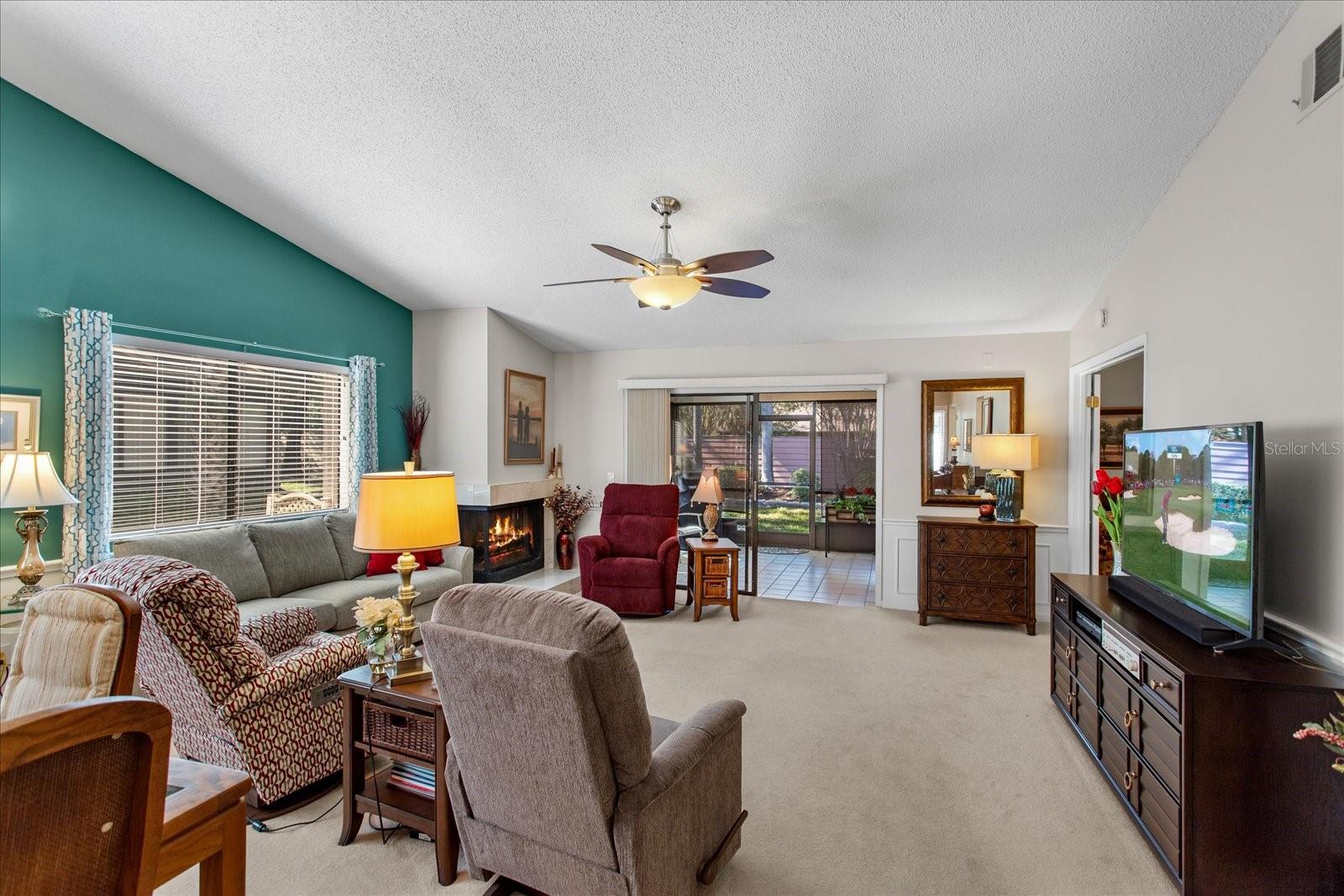 Image 15 of 47 For 424 Evesham Place