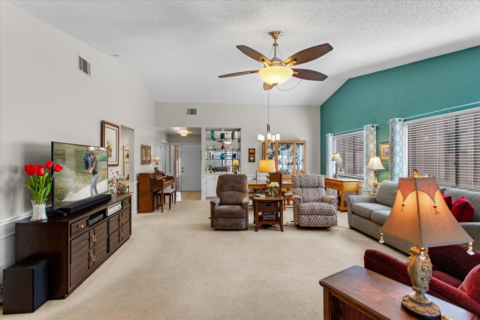 Image 18 of 47 For 424 Evesham Place