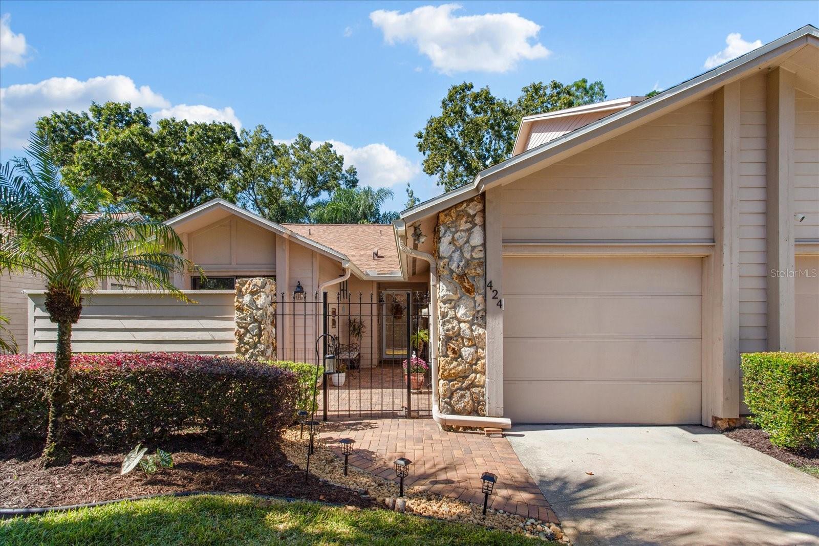 Image 3 of 47 For 424 Evesham Place