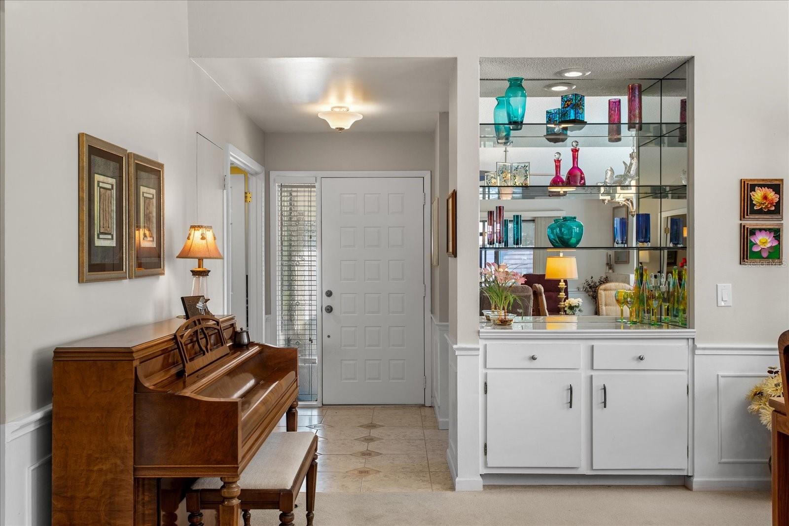 Image 9 of 47 For 424 Evesham Place