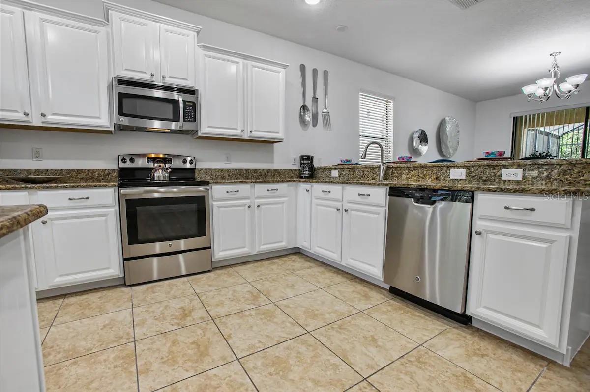 Image 8 of 55 For 1436 Moon Valley Drive