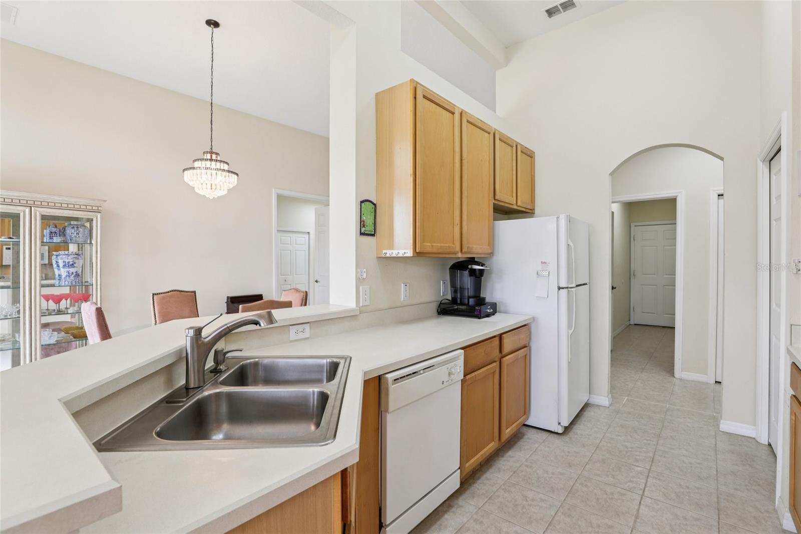 Image 18 of 71 For 255 Royal Palm Drive