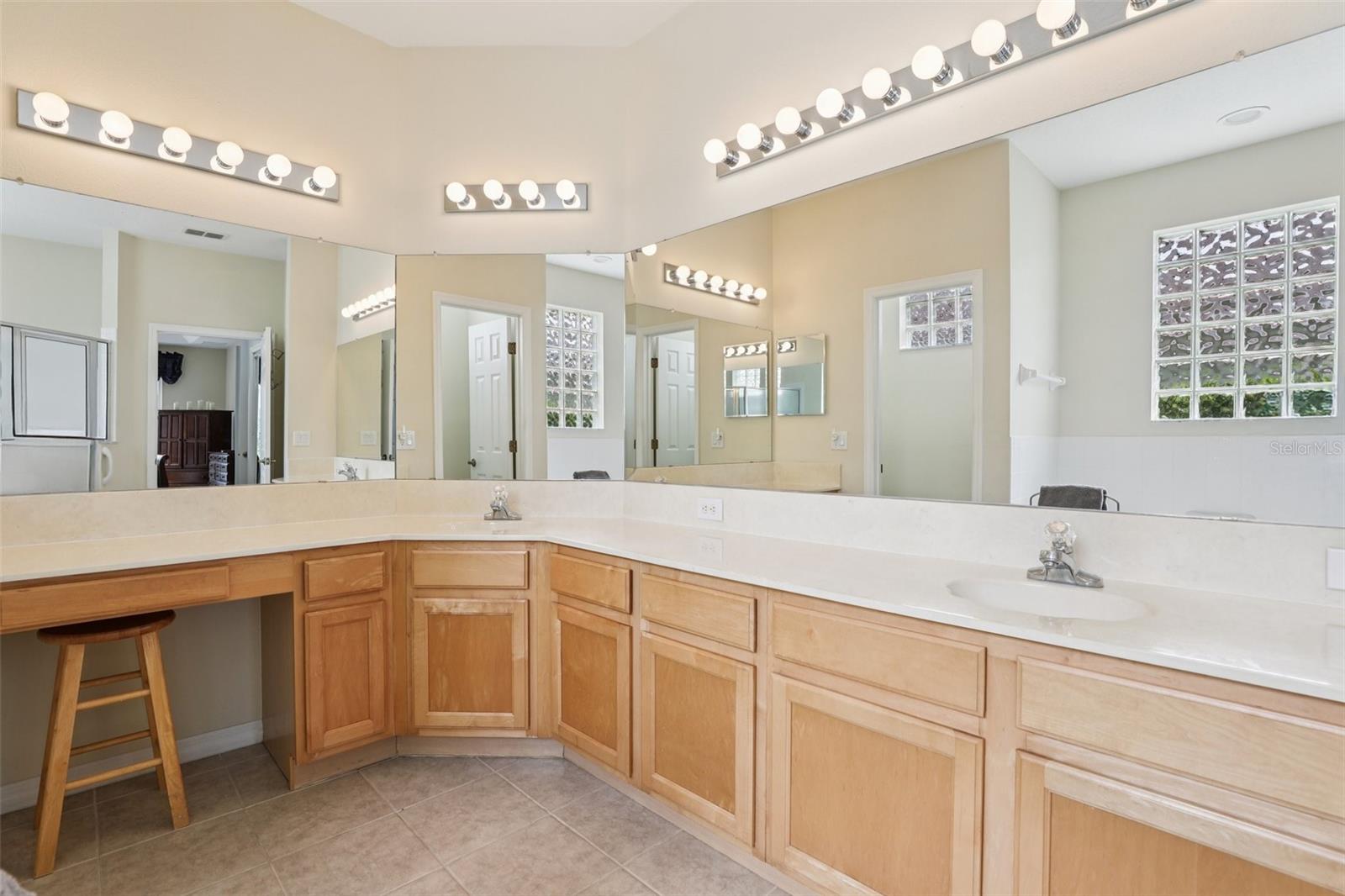 Image 28 of 71 For 255 Royal Palm Drive