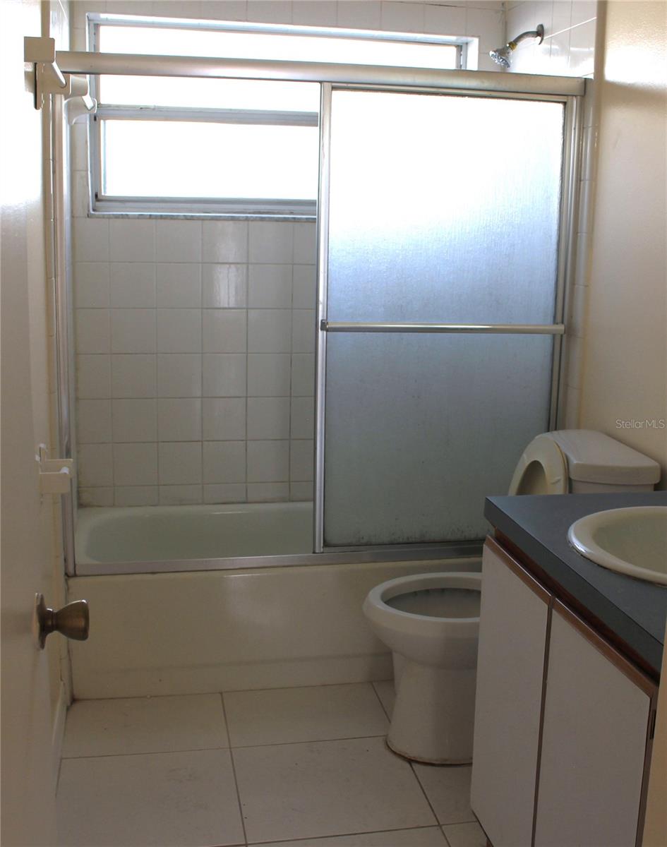 Image 13 of 26 For 11100 Einbender Road