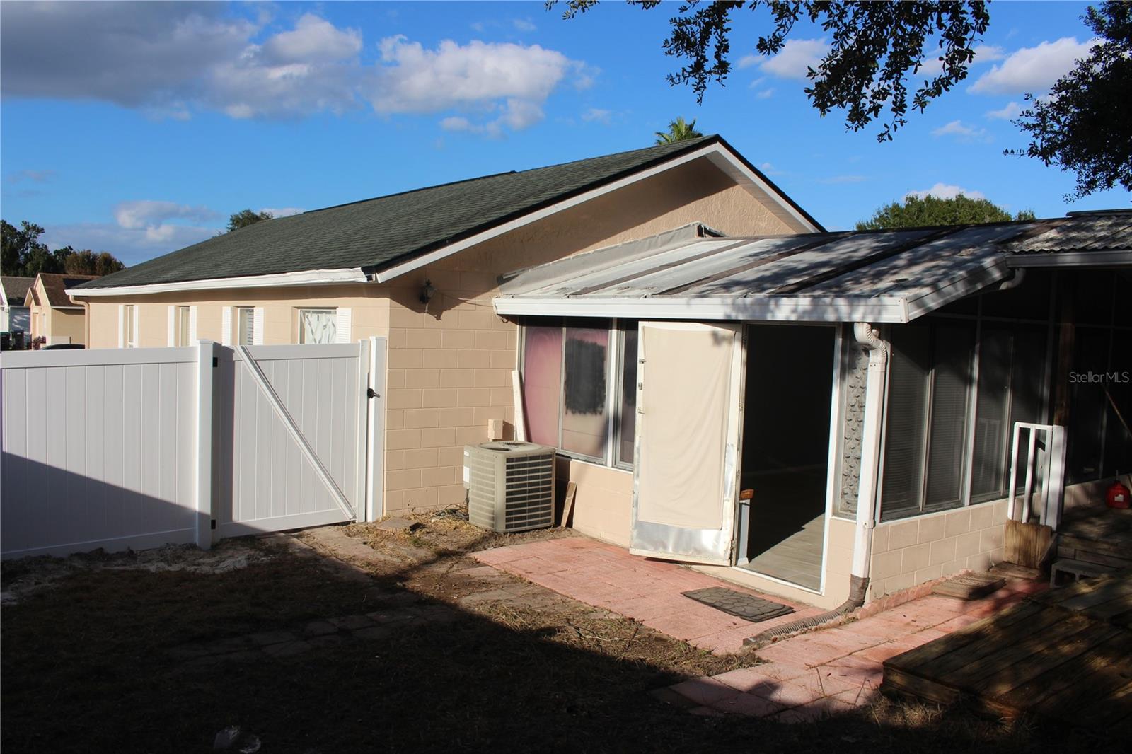 Image 21 of 26 For 11100 Einbender Road