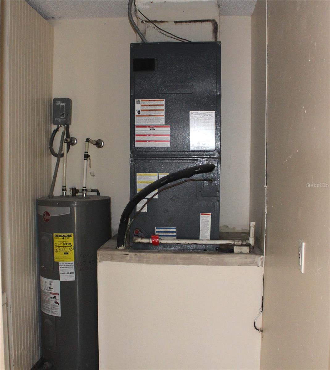 Image 22 of 26 For 11100 Einbender Road